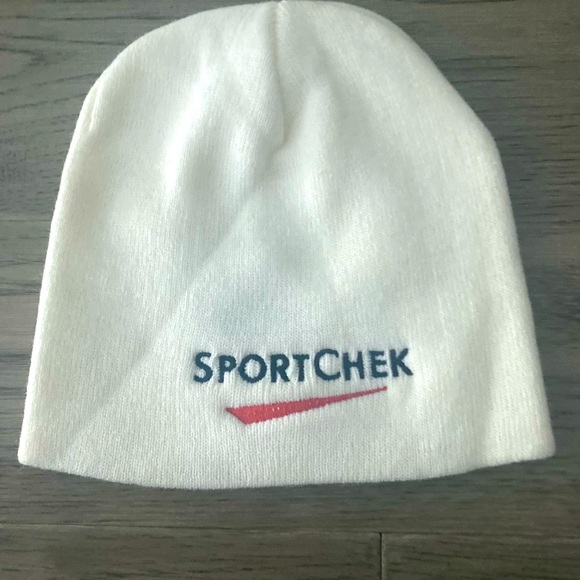 Toronto Maple Leafs Beanie 🍁 - Picture 2 of 2